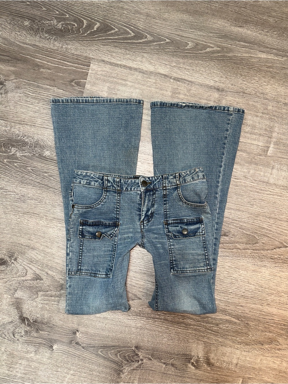 Vintage y2k Mudd low rise Flare Jeans with Front Pockets